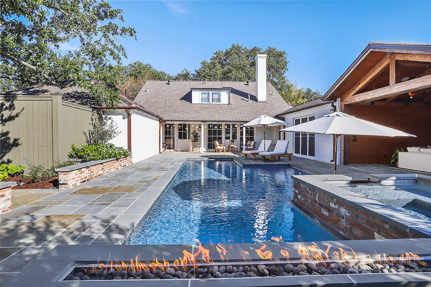 Baton Rouge Pool with Hot Tub Outdoor Pool Entertainment Area